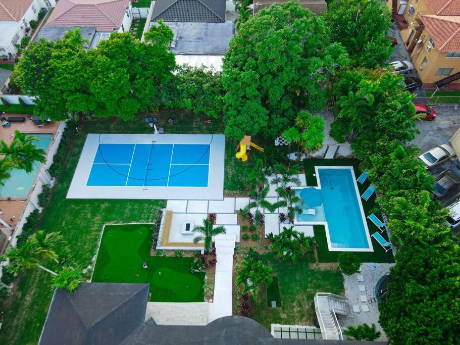 Unique Flagler'S Mansion Pickleball Court L37 Miami Exterior photo